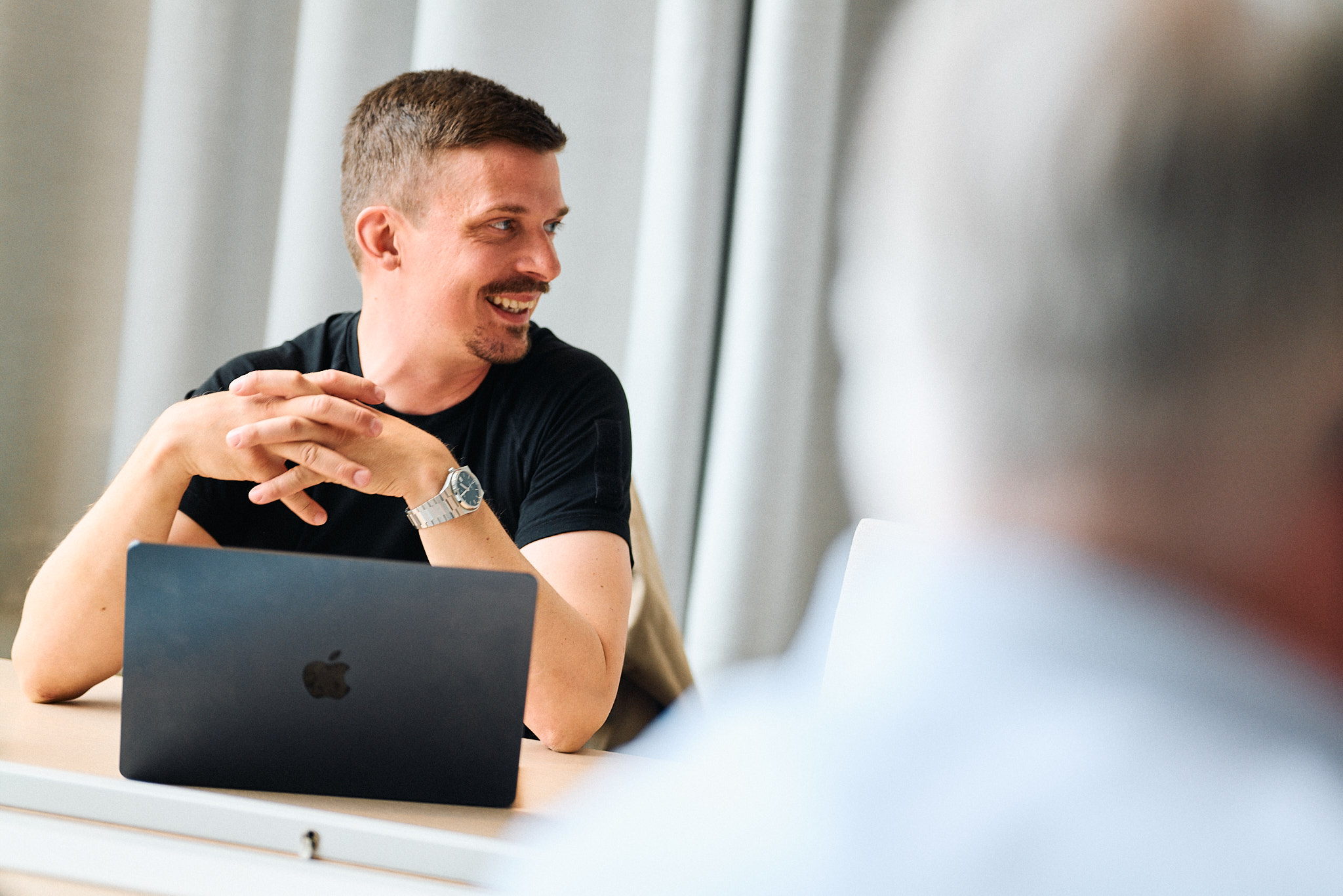 Prog-IT pålitliga partner för IT-tjänster Vi är specialister inom IT och levererar affärskritiska lösningar och tjänster till ett brett spektrum av branscher och sektorer
